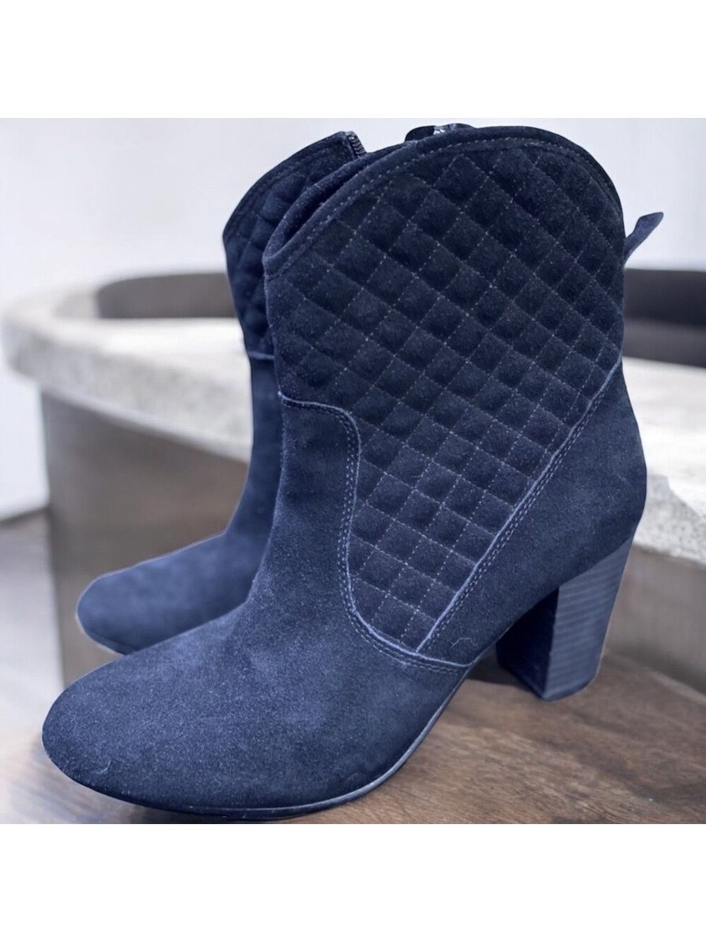 ISAAC Mizrahi-“Kelly” size 9 quilted ankle boot. 3” heel. Black suede. Gorgeous